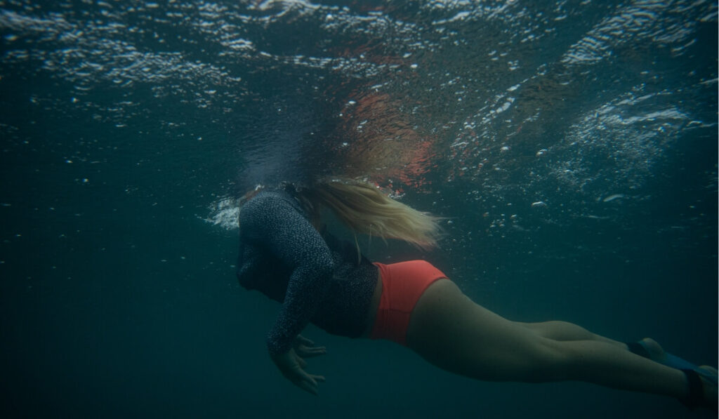 Tara Tiedemann bodysurfing